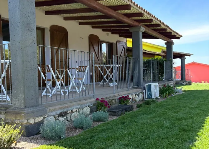 Lugh\'E Luna Village
